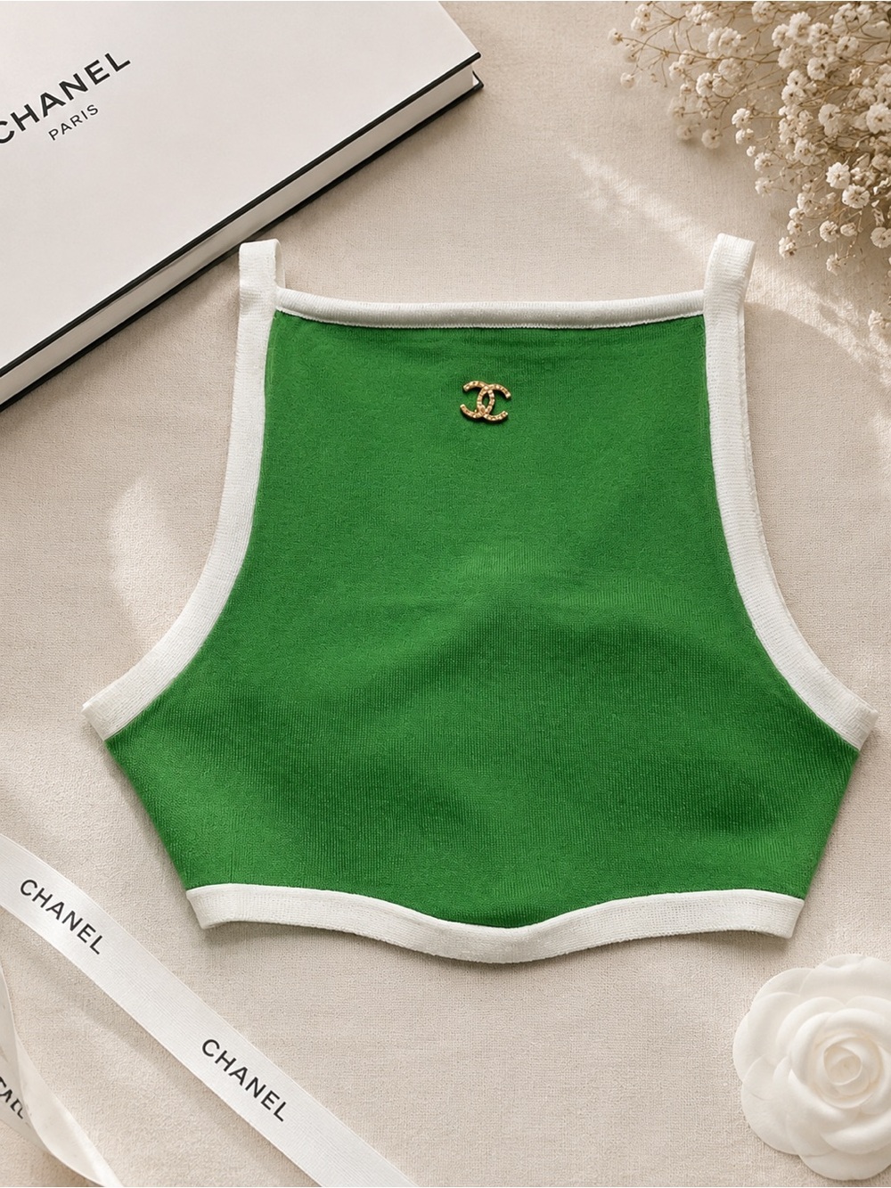 💚 Women’s Green Knit Crop Top 💚
✨ Fresh • Chic • Luxury Summer Essential ✨